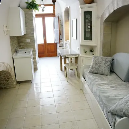 Ui Momm Gasthuis Matera
